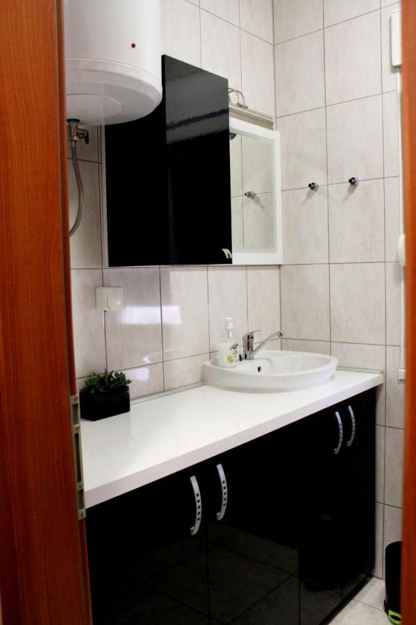 Mihaela Studio Apartmans 150M Near The Beach Kaštela 외부 사진