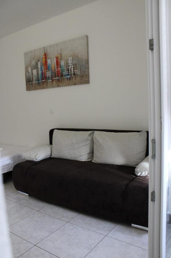 Mihaela Studio Apartmans 150M Near The Beach Kaštela 외부 사진